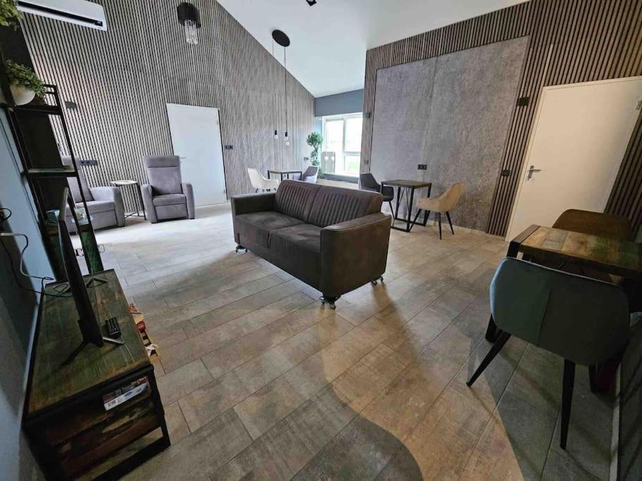 Voormalig Politiebureau Gebruik Welnesstuin Tegen Betaling Bed & Breakfast Одорп Екстериор снимка